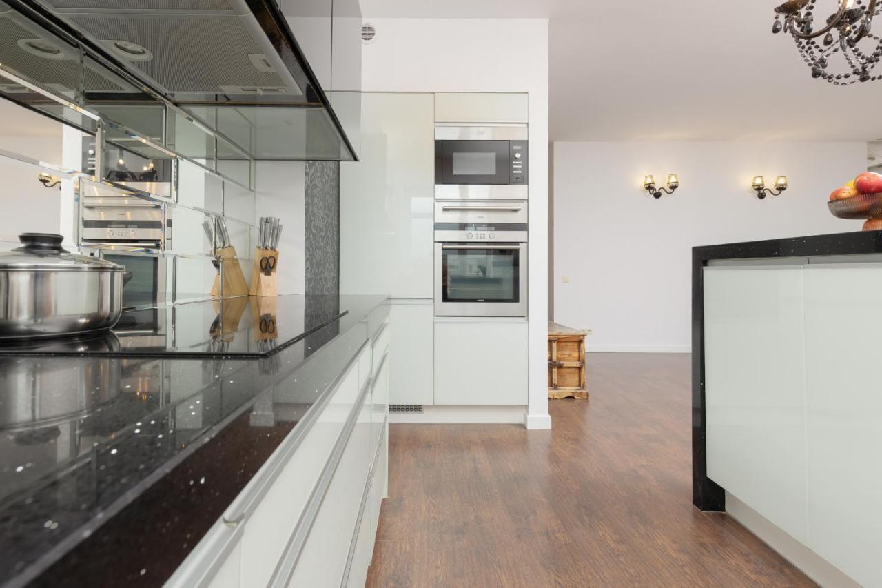 Blonia Wilanowskie Apartment Warsaw By Noclegi Renters Екстер'єр фото